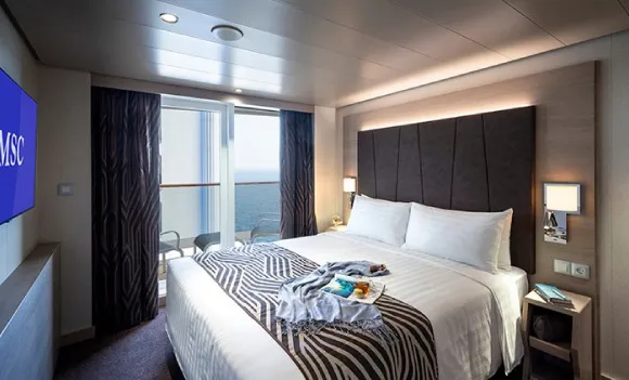 Suite Premium Aurea (Vue Promenade et Vue Mer) - MSC World Asia