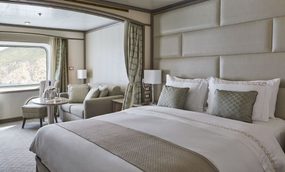 Vista Suite - Silver Shadow