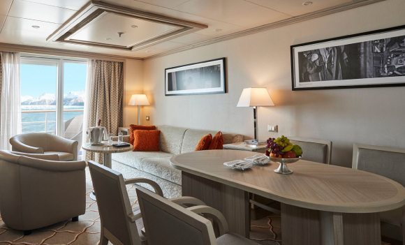 Medallion Suite - Silver Cloud Expedition