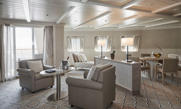 Grande Suite - Silver Cloud Expedition