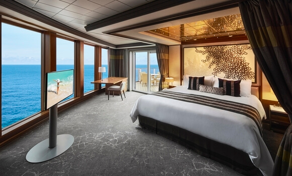 The Haven Deluxe Owner's Suite - Norwegian Jewel