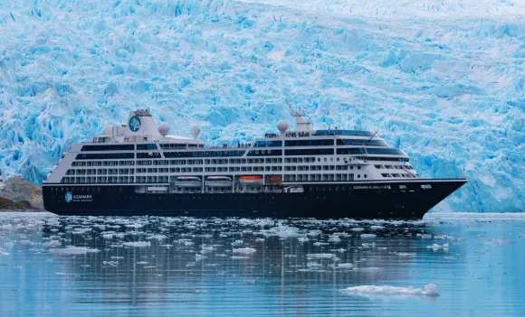 Navire Azamara Pursuit