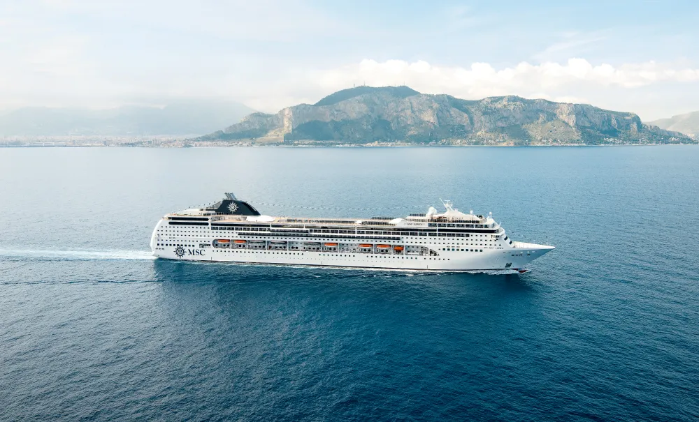 MSC Lirica