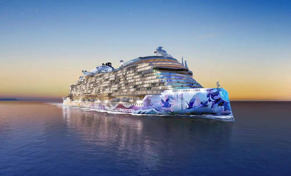 Norwegian Luna